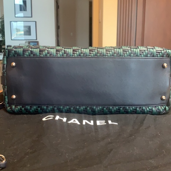 Chanel handbag - Picture 7 of 9
